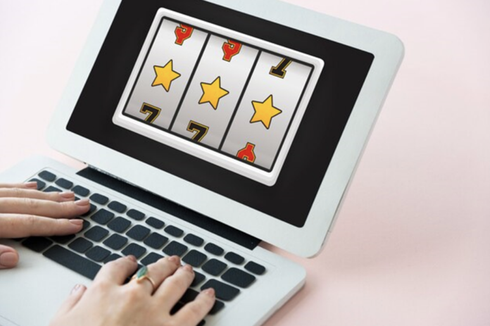 The Mind Game of “Hot Slots”: Understanding the Psychology Behind Slot Gacor Beliefs and Winning Streak Illusions